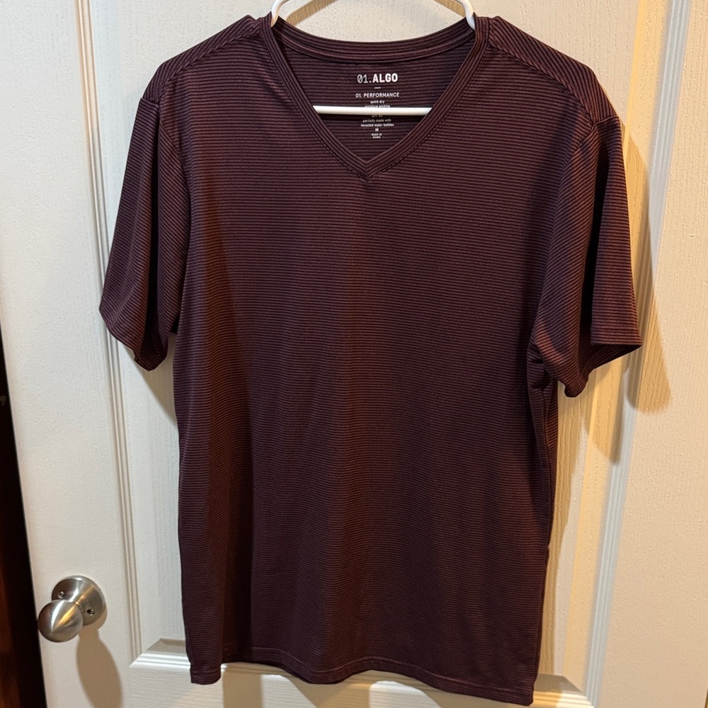 O1.ALGO Men's Maroon V-Neck Short Sleeve Shirt